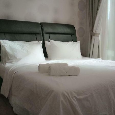 Soho Suites Klcc By Lx Suites Куала-Лумпур Экстерьер фото